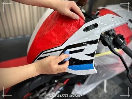 부산 바이크 PPF 전문점에서 BMW S 1000 RR  전체 시공으로 카울 새것처럼 관리해 보기 / 부산 강서구