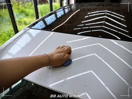 [공지] BMW 전기차 iX 상단 블랙 PPF와 실내 랩핑으로 최첨단 모습으로 만들기! / 부산 강서구 명지동