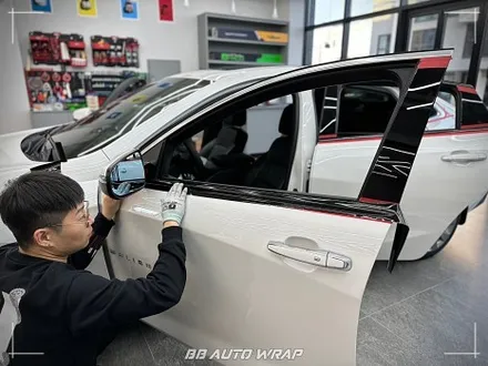쉐보레 말리부 창틀 크롬 죽이기 가격? 시공은 김해 자동차 랩핑 전문점으로 / 부산 강서구