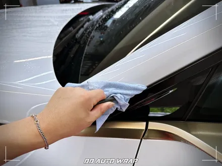 [공지] BMW 전기차 iX 상단 블랙 PPF와 실내 랩핑으로 최첨단 모습으로 만들기! / 부산 강서구 명지동