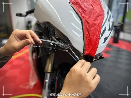 부산 바이크 PPF 전문점에서 BMW S 1000 RR  전체 시공으로 카울 새것처럼 관리해 보기 / 부산 강서구