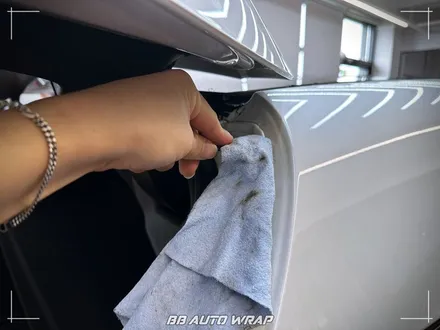 [공지] BMW 전기차 iX 상단 블랙 PPF와 실내 랩핑으로 최첨단 모습으로 만들기! / 부산 강서구 명지동