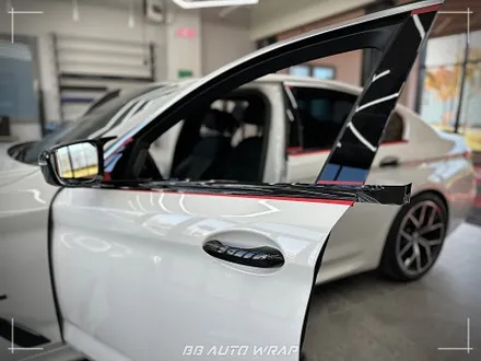 부산 PPF 전문점에서 BMW 5시리즈 클리프 디자인 스모그 라이트 PPF + 블랙 PPF로 루프스킨 및 창틀 크롬 딜리트 시공하기 / 부산 강서구