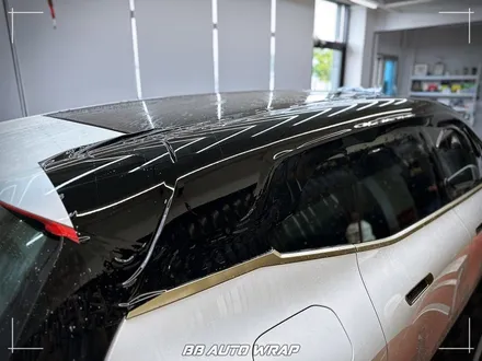 [공지] BMW 전기차 iX 상단 블랙 PPF와 실내 랩핑으로 최첨단 모습으로 만들기! / 부산 강서구 명지동