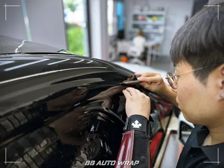 [공지] BMW 전기차 iX 상단 블랙 PPF와 실내 랩핑으로 최첨단 모습으로 만들기! / 부산 강서구 명지동