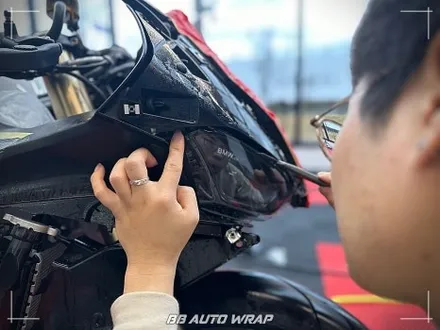 부산 바이크 PPF 전문점에서 BMW S 1000 RR  전체 시공으로 카울 새것처럼 관리해 보기 / 부산 강서구