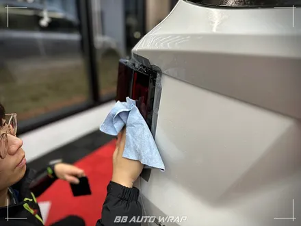 클리프 디자인 명지 PPF 전문점 비비 오토 랩에서 스모그 라이트로 테일램프 보호와 톤 다운 시키기 / 부산 강서구