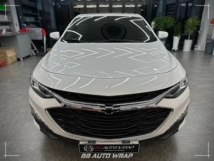 쉐보레 말리부 창틀 크롬 죽이기 가격? 시공은 김해 자동차 랩핑 전문점으로 / 부산 강서구