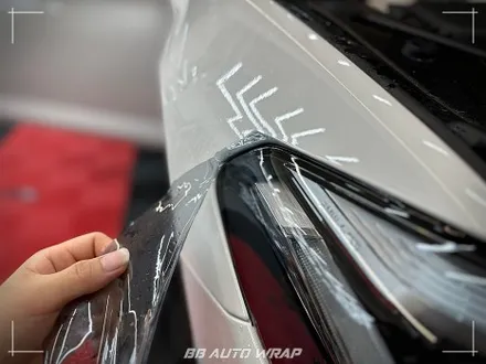부산 PPF 전문점에서 BMW 5시리즈 클리프 디자인 스모그 라이트 PPF + 블랙 PPF로 루프스킨 및 창틀 크롬 딜리트 시공하기 / 부산 강서구