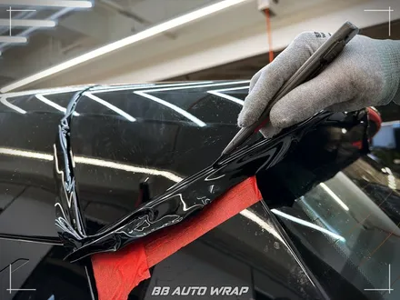[공지] BMW 전기차 iX 상단 블랙 PPF와 실내 랩핑으로 최첨단 모습으로 만들기! / 부산 강서구 명지동