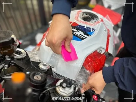 부산 바이크 PPF 전문점에서 BMW S 1000 RR  전체 시공으로 카울 새것처럼 관리해 보기 / 부산 강서구
