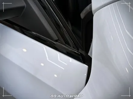 사고로 인해 손상된 BMW X6 크롬랩핑 보험처리로 수리부터 랩핑 시공까지 한 번에 해결하기! 창원랩핑 / 부산 강서구 명지동
