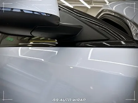 사고로 인해 손상된 BMW X6 크롬랩핑 보험처리로 수리부터 랩핑 시공까지 한 번에 해결하기! 창원랩핑 / 부산 강서구 명지동