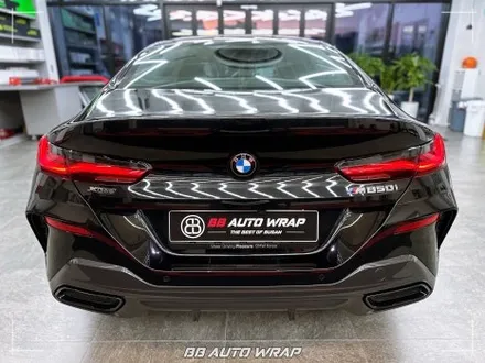 2025 BMW 8시리즈 그란쿠페 전체 크롬 죽이기로 블랙 에디션 만들기 부산랩핑 / 부산 강서구 명지동