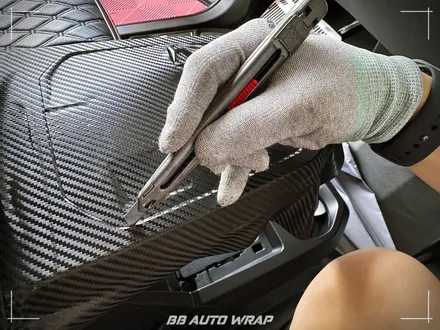 [공지] BMW 전기차 iX 상단 블랙 PPF와 실내 랩핑으로 최첨단 모습으로 만들기! / 부산 강서구 명지동