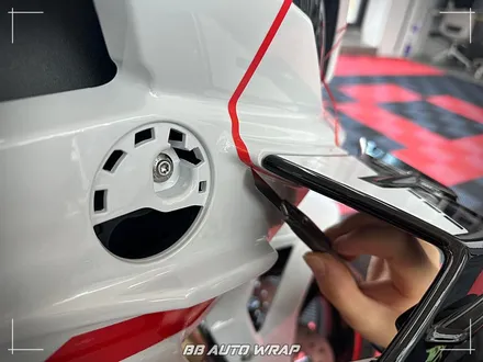 부산 바이크 PPF 전문점에서 BMW S 1000 RR  전체 시공으로 카울 새것처럼 관리해 보기 / 부산 강서구