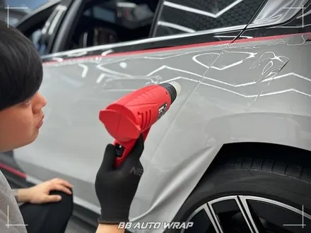 BMW 7시리즈 투톤 옵션! 고광택 랩핑 하나로 원하는 색상과 저렴한 비용으로 순정 페인트처럼 만들기 양산랩핑 / 부산 강서구