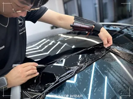 부산 PPF 전문점에서 BMW 5시리즈 클리프 디자인 스모그 라이트 PPF + 블랙 PPF로 루프스킨 및 창틀 크롬 딜리트 시공하기 / 부산 강서구