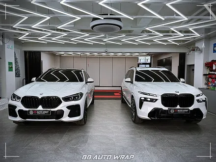 사고로 인해 손상된 BMW X6 크롬랩핑 보험처리로 수리부터 랩핑 시공까지 한 번에 해결하기! 창원랩핑 / 부산 강서구 명지동