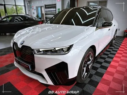 [공지] BMW 전기차 iX 상단 블랙 PPF와 실내 랩핑으로 최첨단 모습으로 만들기! / 부산 강서구 명지동