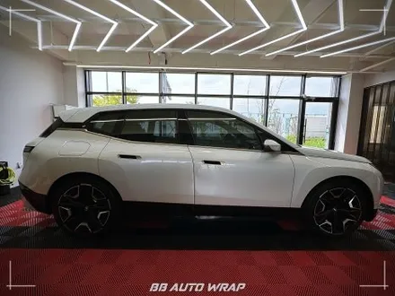 [공지] BMW 전기차 iX 상단 블랙 PPF와 실내 랩핑으로 최첨단 모습으로 만들기! / 부산 강서구 명지동