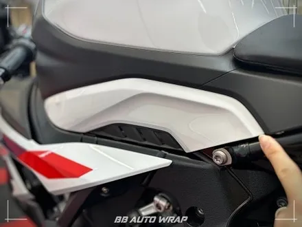 부산 바이크 PPF 전문점에서 BMW S 1000 RR  전체 시공으로 카울 새것처럼 관리해 보기 / 부산 강서구