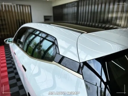 [공지] BMW 전기차 iX 상단 블랙 PPF와 실내 랩핑으로 최첨단 모습으로 만들기! / 부산 강서구 명지동