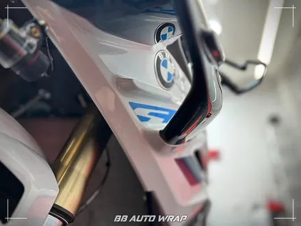 부산 바이크 PPF 전문점에서 BMW S 1000 RR  전체 시공으로 카울 새것처럼 관리해 보기 / 부산 강서구