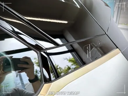 [공지] BMW 전기차 iX 상단 블랙 PPF와 실내 랩핑으로 최첨단 모습으로 만들기! / 부산 강서구 명지동