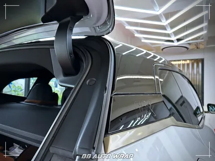 [공지] BMW 전기차 iX 상단 블랙 PPF와 실내 랩핑으로 최첨단 모습으로 만들기! / 부산 강서구 명지동