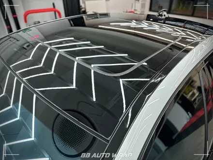 부산 PPF 전문점에서 BMW 5시리즈 클리프 디자인 스모그 라이트 PPF + 블랙 PPF로 루프스킨 및 창틀 크롬 딜리트 시공하기 / 부산 강서구