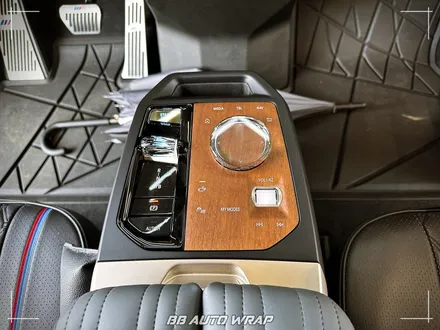 [공지] BMW 전기차 iX 상단 블랙 PPF와 실내 랩핑으로 최첨단 모습으로 만들기! / 부산 강서구 명지동