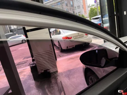 동탄썬팅 현대 아반떼 AD 열차단 전혀 안되는 색바랜 필름은 제거하고 뜨거운 햇빛으로 부터 피부를 보호하세요! / 동탄 영천동