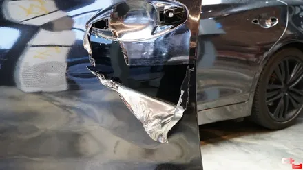 동탄랩핑 인피티니 Q50 2.2D 사고로인한 측면부 블랙크롬 제거 후 재시공 / 동탄 영천동