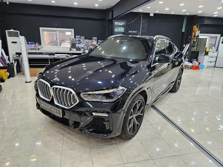 여주 랩핑 - BMW X6 사틴 화이트 전체랩핑 및 루프스킨 3M 블랙유광 시공기 / 이천시 마장면 장암리