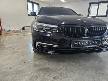 이천 랩핑 랩데이 - BMW 520D 크롬죽이기 시공 / 이천시 마장면 장암리