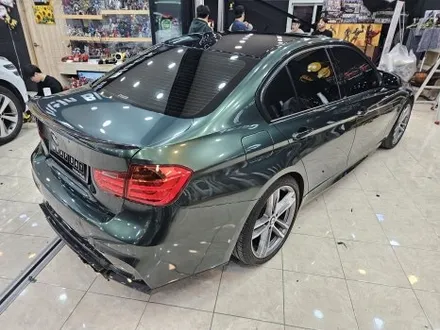 경기 광주 랩핑 BMW 3시리즈 오토벨벳 미드나잇그린 전체랩핑 시공 / 이천시 마장면 장암리