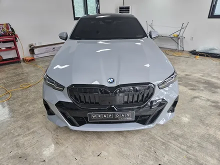 곤지암 랩핑 랩데이 - BMW i5   아이코닉 글로우 그릴 크롬죽이기 / 이천시 마장면 장암리