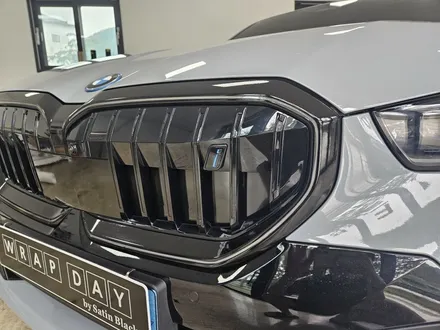 곤지암 랩핑 랩데이 - BMW i5   아이코닉 글로우 그릴 크롬죽이기 / 이천시 마장면 장암리