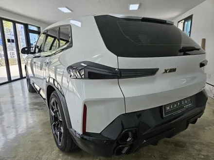 이천 랩핑 랩데이 - BMW XM 오토벨벳 고광택 피아노 블랙 전체랩핑 / 이천시 마장면 장암리