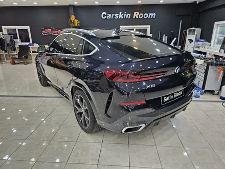 여주 랩핑 - BMW X6 사틴 화이트 전체랩핑 및 루프스킨 3M 블랙유광 시공기 / 이천시 마장면 장암리