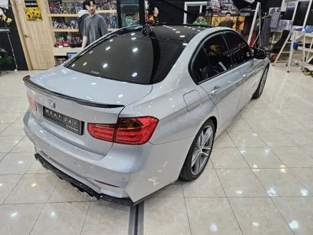경기 광주 랩핑 BMW 3시리즈 오토벨벳 미드나잇그린 전체랩핑 시공 / 이천시 마장면 장암리