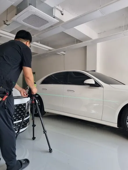 메르세데스 벤츠 E클래스 W214 E200 네오가드 (가디언 도어가드) 시공 분당랩핑샵 랩플립 / 성남시 중원구 여수동