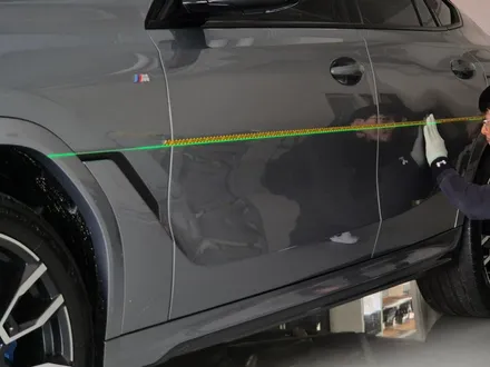 BMW X6 (브루클린 그레이)신차출고와 동시에 문콕방지 네오가드 시공리뷰 분당랩핑샵 랩플립 (경기 가디언 도어가드 시공점) / 성남시 중원구 여수동