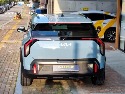 기아 EV3 프로스트 블루 네오가드 블랙 시공 (가디언도어가드) 분당랩핑샵 여수동 랩핑샵 랩플립 / 성남시 중원구 여수동