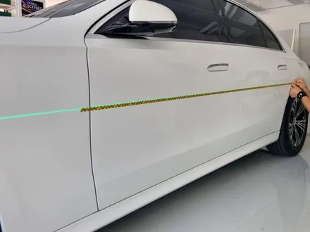 메르세데스 벤츠 E클래스 W214 E200 네오가드 (가디언 도어가드) 시공 분당랩핑샵 랩플립 / 성남시 중원구 여수동