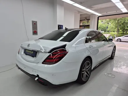 벤츠s클래스 자동차 사고 s350d 랩핑 보험수리 전체랩핑 재시공+ 전체 크롬죽이기까지!분당,판교,성남 랩핑샵 랩플립 / 성남시 중원구 여수동