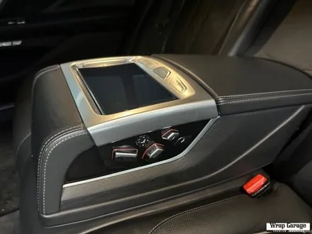 청주 실내 랩핑 bmw 7시리즈 G11 블랙우드 실내랩핑 순정브라운우드에서 블랙으로 랩핑하기! / 청주시 청원구