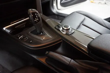 BMW 3시리즈 실내랩핑 SOTT리얼카본으로 우드를 새롭게 바꾸다! / 청주시 청원구