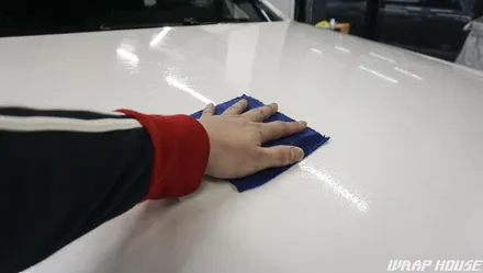 벤츠 E63 AMG 사틴 화이트 알루미늄(사틴실버) 전체랩핑[김포 카스킨 전문업체][랩하우스] / 김포시 양촌읍